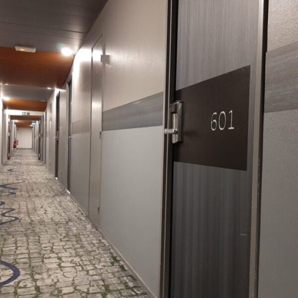 DOOR CLADDING - Aizsardzības un pārklājuma paneļi